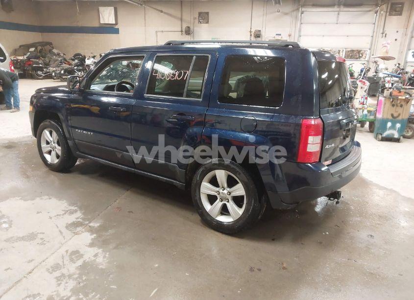 Photo 3 of 2015 Jeep Patriot LATITUDE (VIN 1C4NJRFB8FD382893)