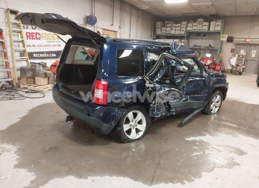 Photo 4 of 2015 Jeep Patriot LATITUDE (VIN 1C4NJRFB8FD382893)