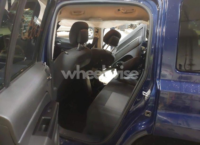 Photo 8 of 2015 Jeep Patriot LATITUDE (VIN 1C4NJRFB8FD382893)