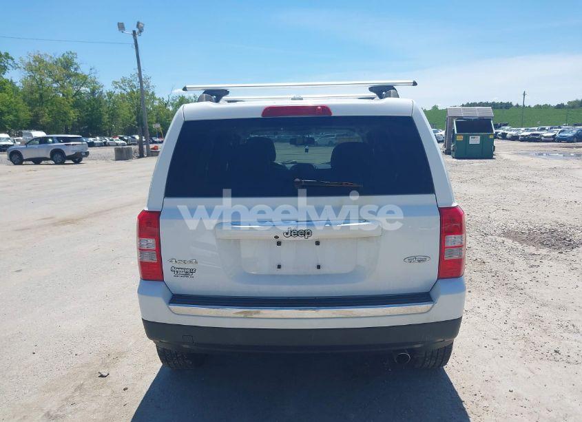 Photo 16 of 2016 Jeep Patriot HIGH ALTITUDE EDITION (VIN 1C4NJRFB8GD707642)