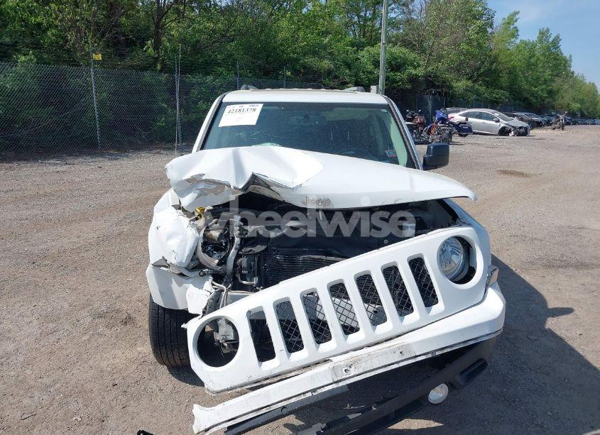 Photo 12 of 2016 Jeep Patriot HIGH ALTITUDE EDITION (VIN 1C4NJRFB8GD745999)