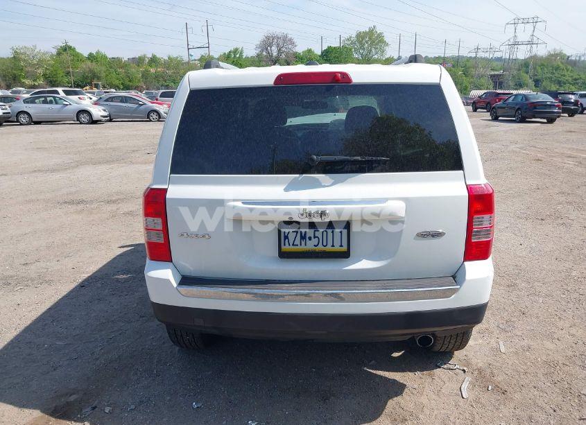 Photo 16 of 2016 Jeep Patriot HIGH ALTITUDE EDITION (VIN 1C4NJRFB8GD745999)