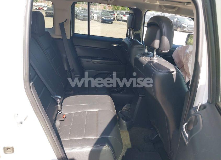 Photo 8 of 2016 Jeep Patriot HIGH ALTITUDE EDITION (VIN 1C4NJRFB8GD745999)