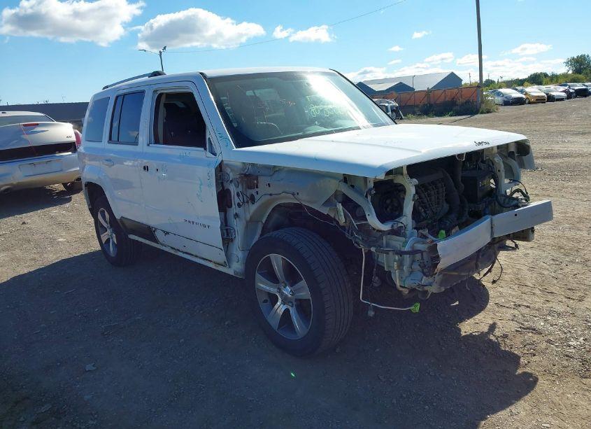 2017 Jeep Patriot HIGH ALTITUDE 4X4 (VIN 1C4NJRFB8HD112792) main photo