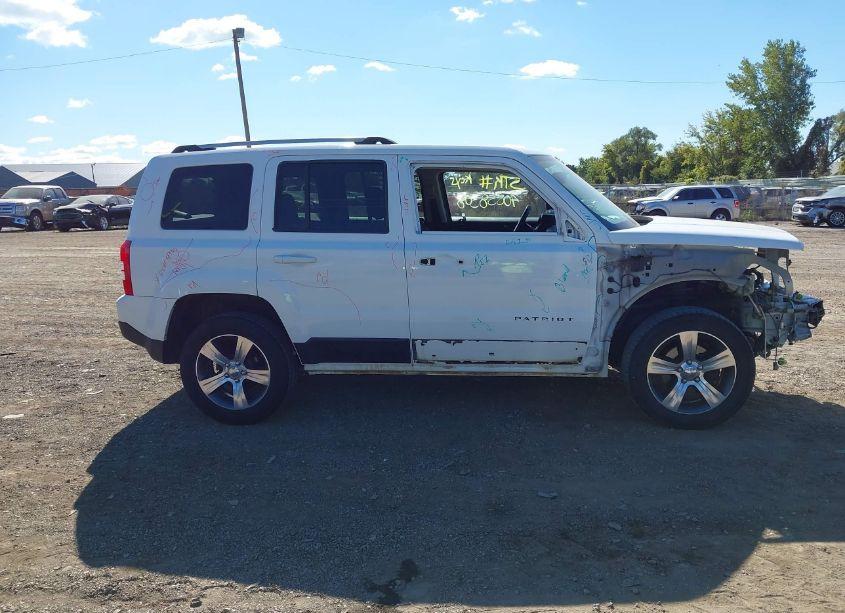 Photo 13 of 2017 Jeep Patriot HIGH ALTITUDE 4X4 (VIN 1C4NJRFB8HD112792)