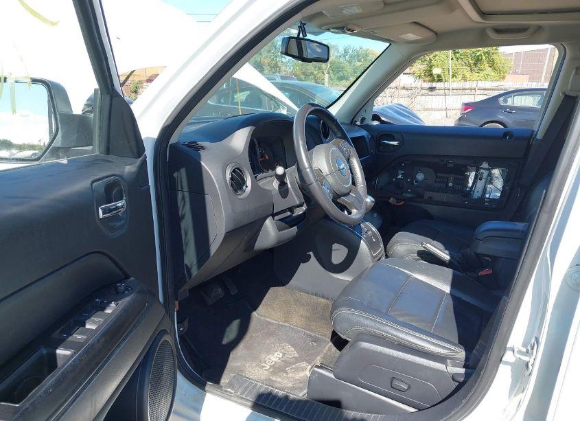 Photo 5 of 2017 Jeep Patriot HIGH ALTITUDE 4X4 (VIN 1C4NJRFB8HD112792)