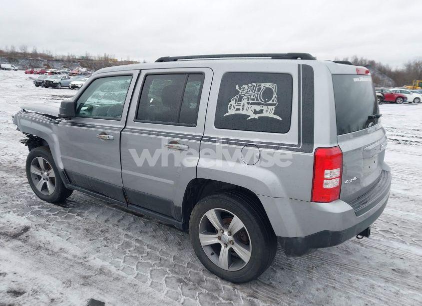 Photo 3 of 2017 Jeep Patriot LATITUDE 4X4 (VIN 1C4NJRFB8HD174113)