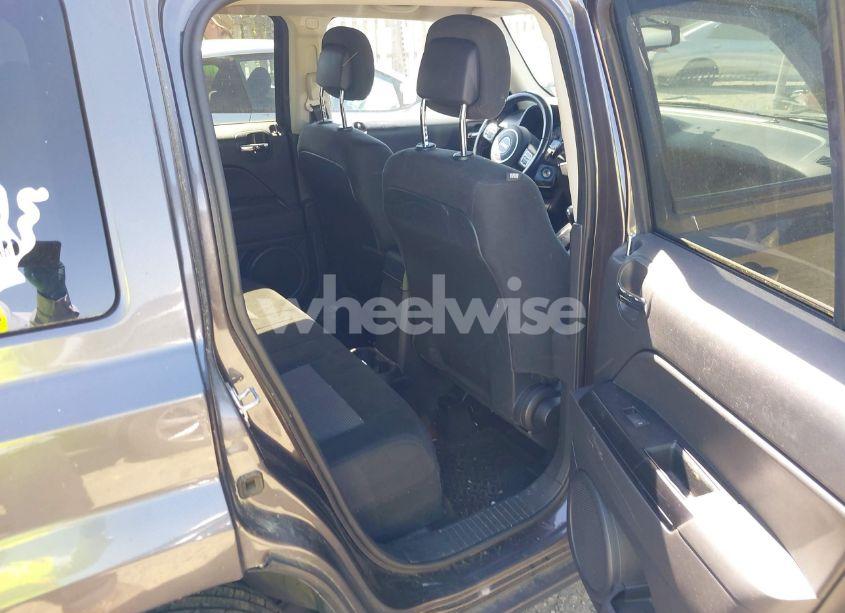 Photo 8 of 2017 Jeep Patriot LATITUDE 4X4 (VIN 1C4NJRFB8HD190411)