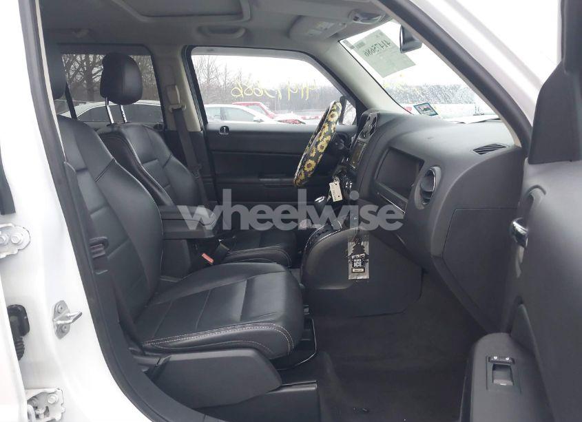 Photo 5 of 2017 Jeep Patriot HIGH ALTITUDE 4X4 (VIN 1C4NJRFB8HD195995)