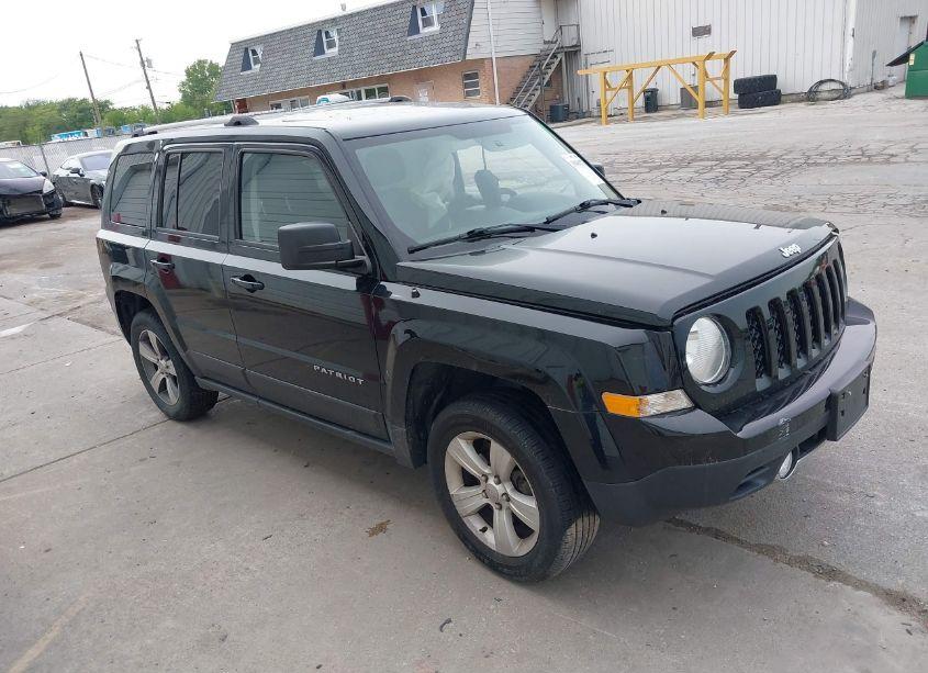 2017 Jeep Patriot HIGH ALTITUDE 4X4 (VIN 1C4NJRFB8HD196743) main photo