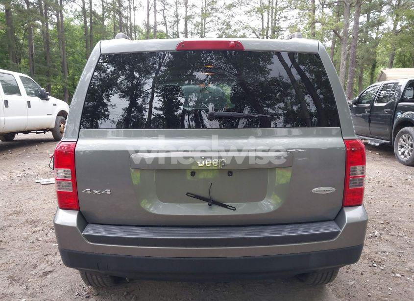 Photo 16 of 2012 Jeep Patriot LATITUDE (VIN 1C4NJRFB9CD608743)