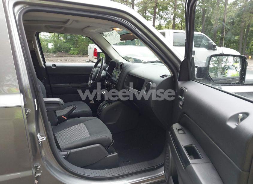 Photo 5 of 2012 Jeep Patriot LATITUDE (VIN 1C4NJRFB9CD608743)