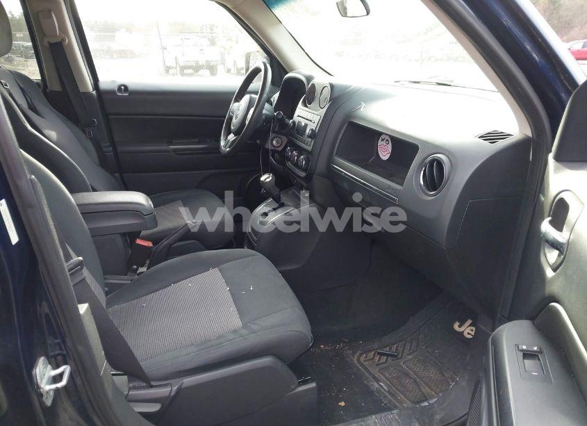 Photo 5 of 2012 Jeep Patriot LATITUDE (VIN 1C4NJRFB9CD683443)