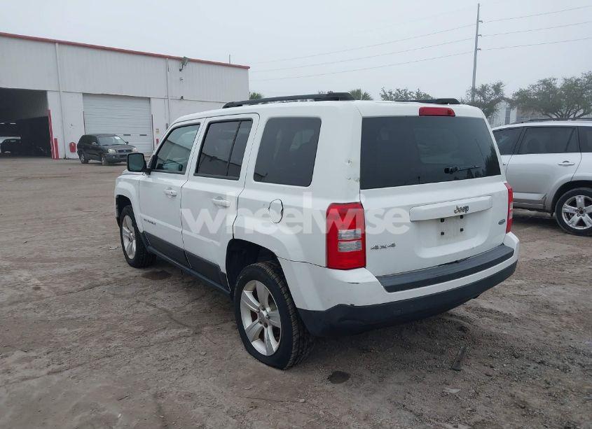 Photo 3 of 2013 Jeep Patriot LATITUDE (VIN 1C4NJRFB9DD165236)