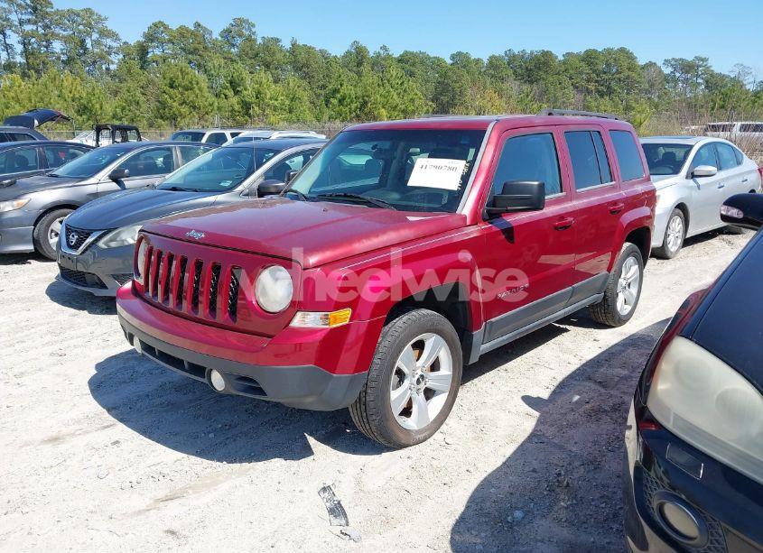 Photo 2 of 2013 Jeep Patriot LATITUDE (VIN 1C4NJRFB9DD222549)