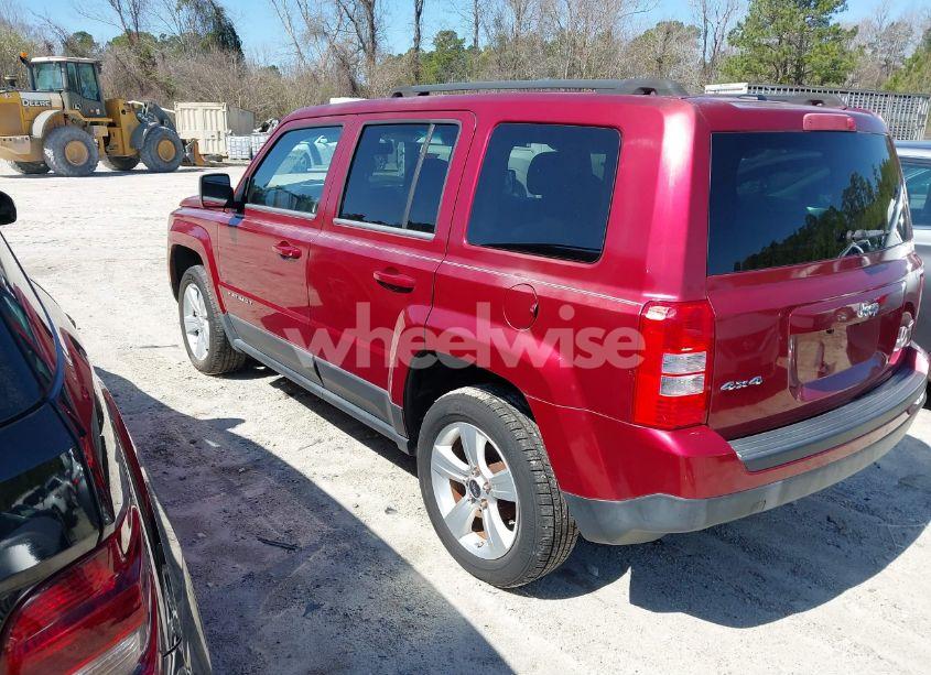 Photo 3 of 2013 Jeep Patriot LATITUDE (VIN 1C4NJRFB9DD222549)