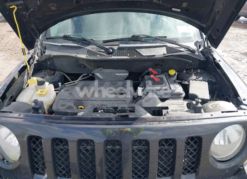 Photo 10 of 2014 Jeep Patriot LATITUDE (VIN 1C4NJRFB9ED778409)