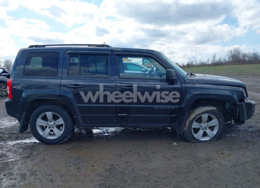 Photo 13 of 2014 Jeep Patriot LATITUDE (VIN 1C4NJRFB9ED778409)