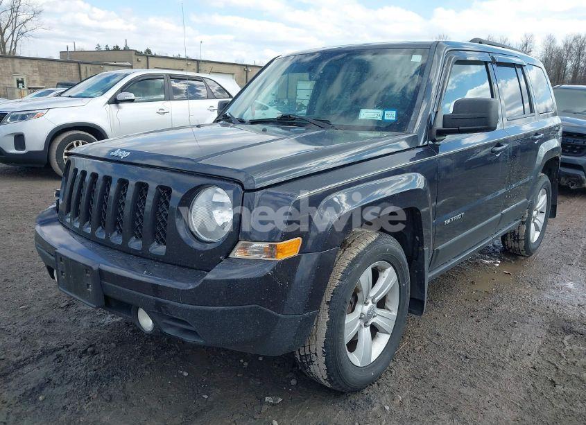 Photo 2 of 2014 Jeep Patriot LATITUDE (VIN 1C4NJRFB9ED778409)