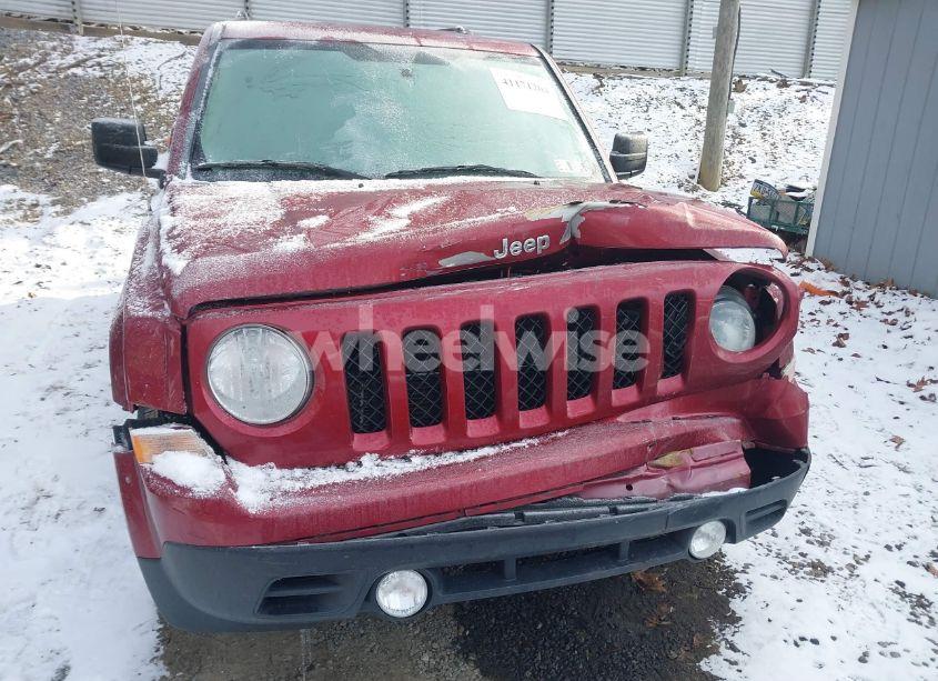 Photo 13 of 2015 Jeep Patriot LATITUDE (VIN 1C4NJRFB9FD162436)