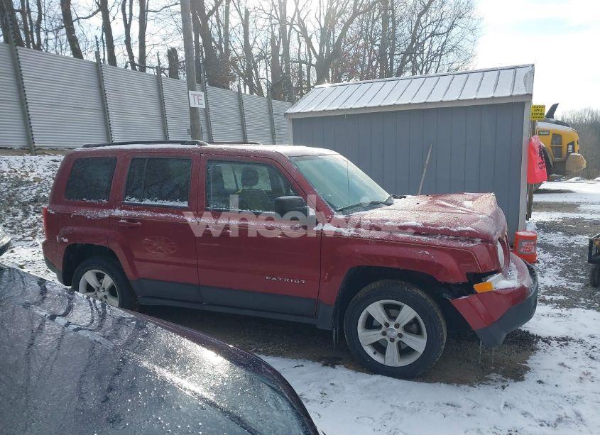 Photo 14 of 2015 Jeep Patriot LATITUDE (VIN 1C4NJRFB9FD162436)