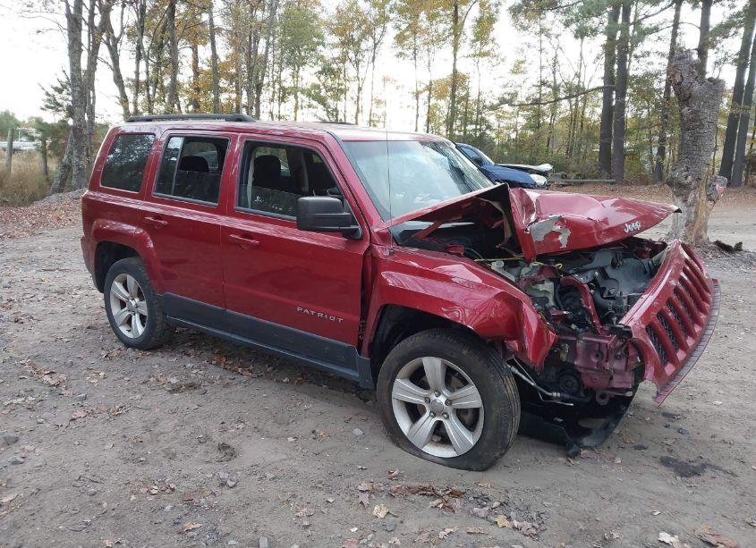 2015 Jeep Patriot LATITUDE (VIN 1C4NJRFB9FD202739) main photo