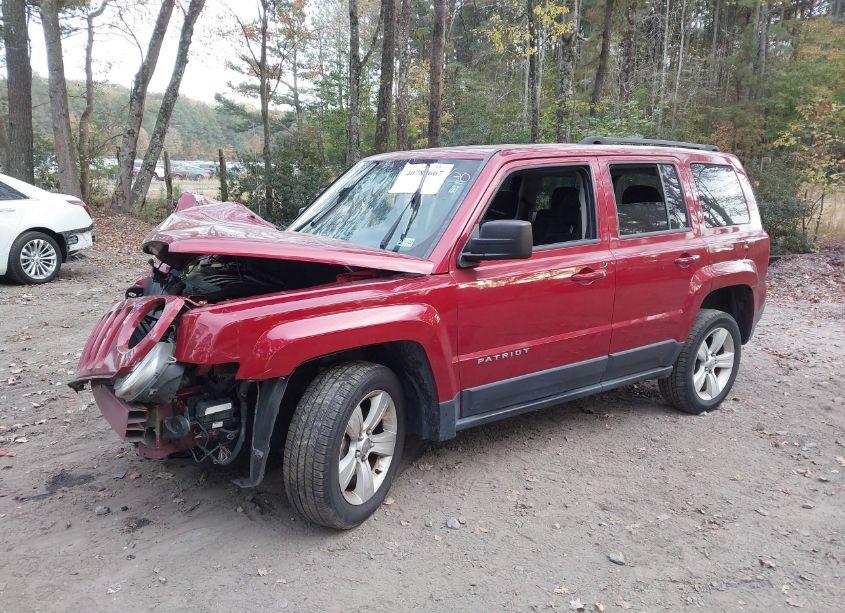 Photo 2 of 2015 Jeep Patriot LATITUDE (VIN 1C4NJRFB9FD202739)