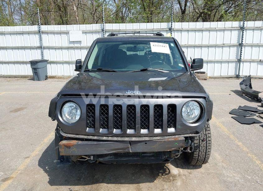 Photo 13 of 2015 Jeep Patriot LATITUDE (VIN 1C4NJRFB9FD270572)