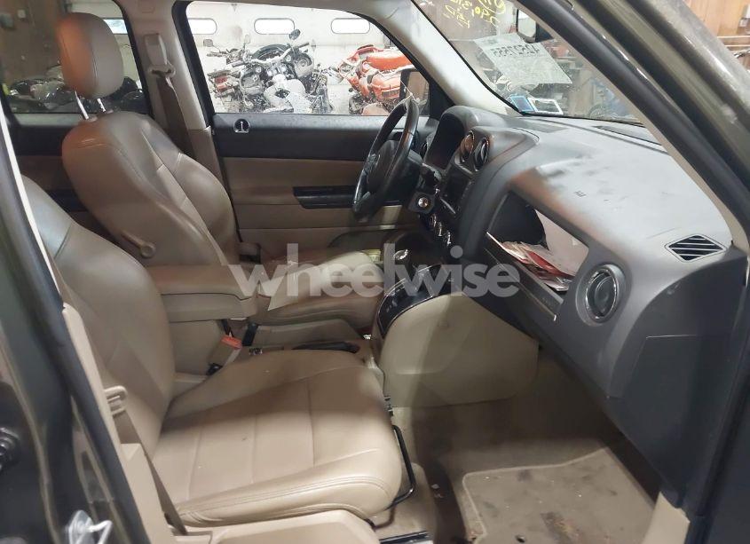 Photo 5 of 2015 Jeep Patriot HIGH ALTITUDE EDITION (VIN 1C4NJRFB9FD417747)