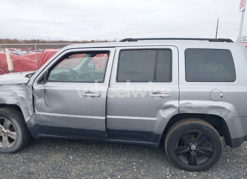 Photo 14 of 2015 Jeep Patriot LATITUDE (VIN 1C4NJRFB9FD425279)