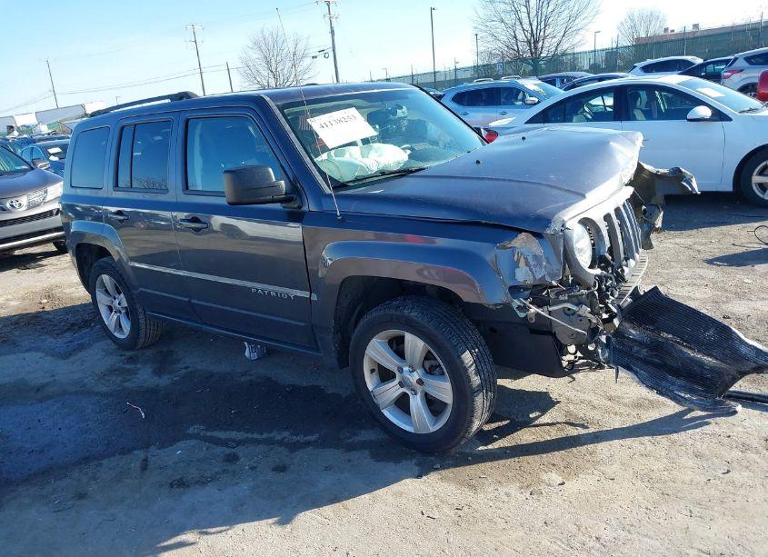 2016 Jeep Patriot LATITUDE (VIN 1C4NJRFB9GD522287) main photo