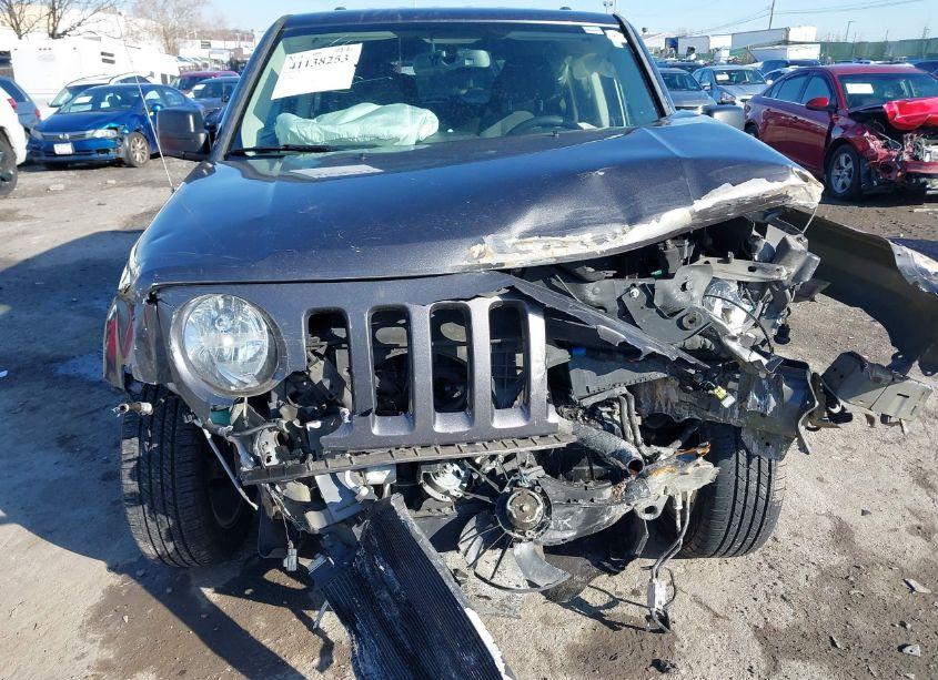 Photo 12 of 2016 Jeep Patriot LATITUDE (VIN 1C4NJRFB9GD522287)