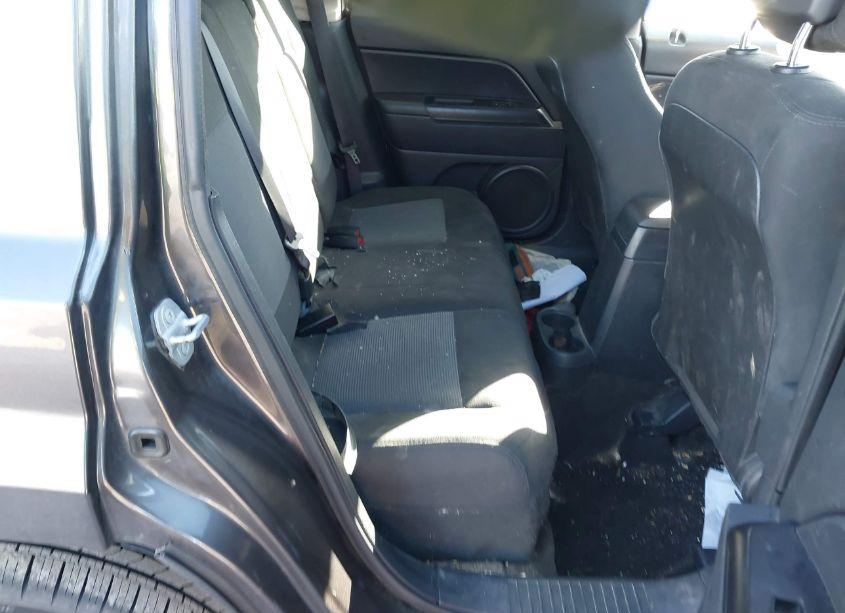 Photo 8 of 2016 Jeep Patriot LATITUDE (VIN 1C4NJRFB9GD522287)