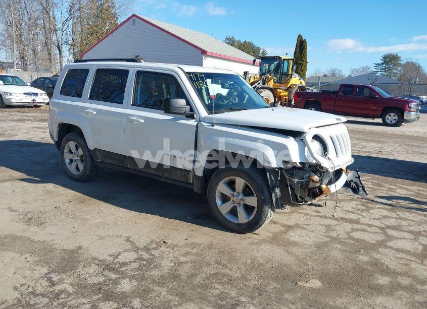 2016 Jeep Patriot LATITUDE (VIN 1C4NJRFB9GD595997) main photo