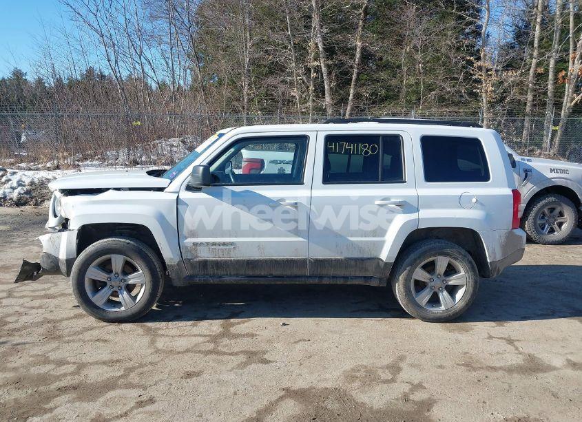 Photo 15 of 2016 Jeep Patriot LATITUDE (VIN 1C4NJRFB9GD595997)
