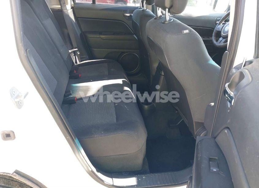 Photo 8 of 2016 Jeep Patriot LATITUDE (VIN 1C4NJRFB9GD595997)