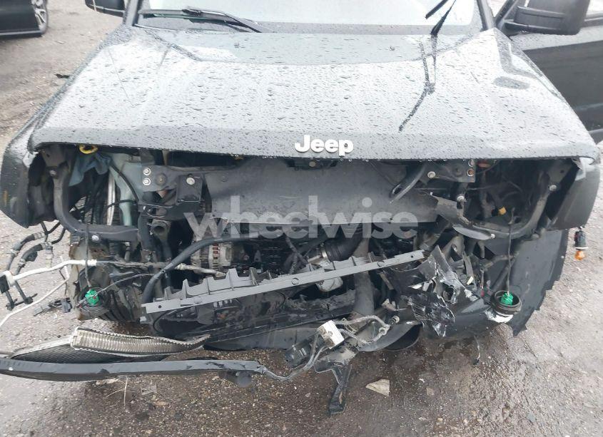 Photo 10 of 2016 Jeep Patriot HIGH ALTITUDE EDITION (VIN 1C4NJRFB9GD725020)