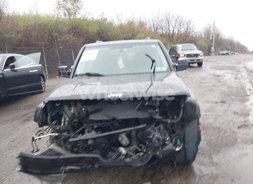 Photo 13 of 2016 Jeep Patriot HIGH ALTITUDE EDITION (VIN 1C4NJRFB9GD725020)