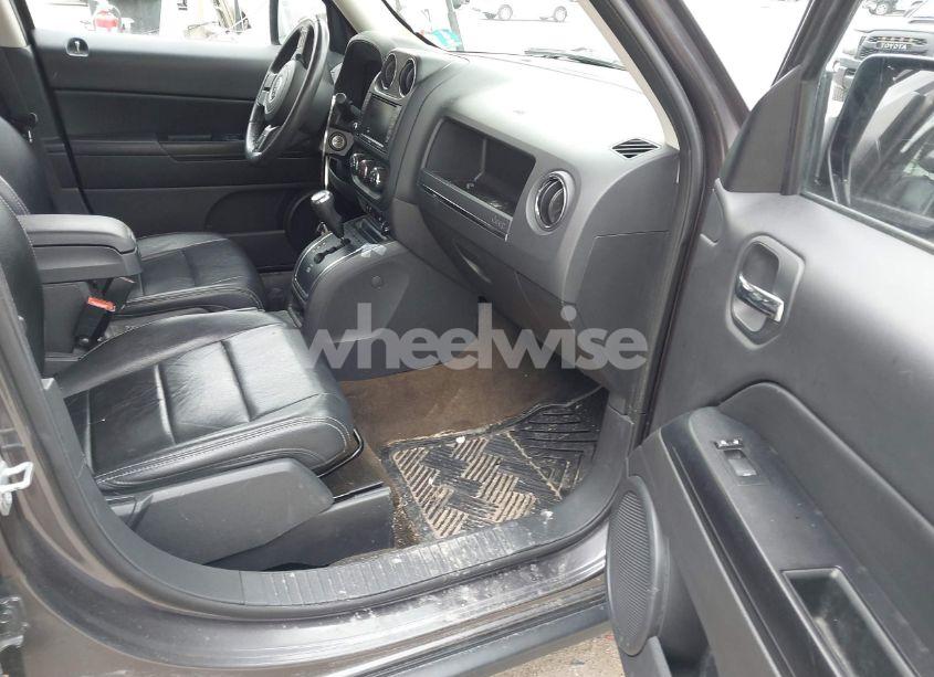 Photo 5 of 2017 Jeep Patriot HIGH ALTITUDE 4X4 (VIN 1C4NJRFB9HD195536)