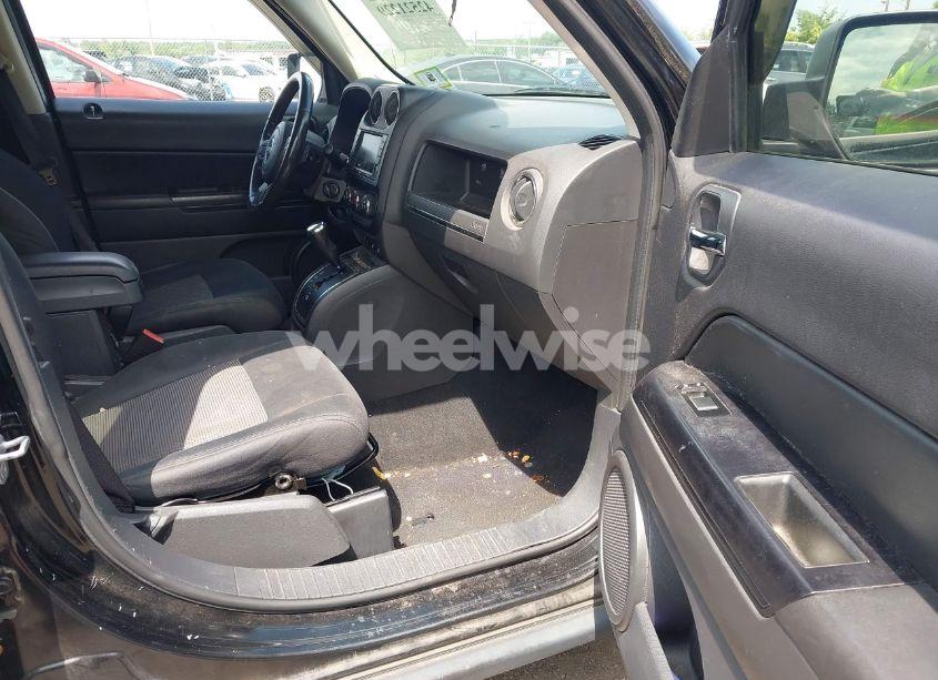 Photo 5 of 2012 Jeep Patriot LATITUDE (VIN 1C4NJRFBXCD570214)