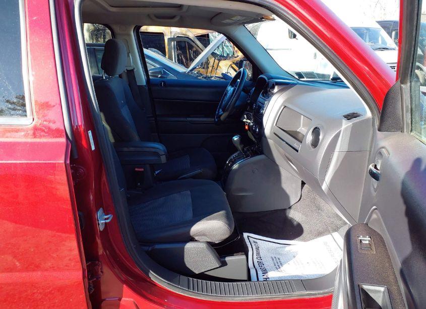 Photo 5 of 2012 Jeep Patriot LATITUDE (VIN 1C4NJRFBXCD638088)