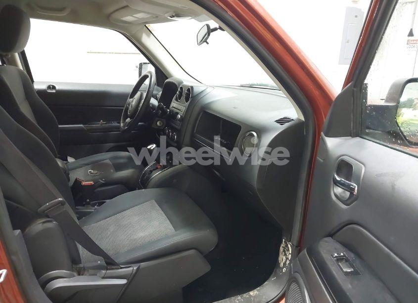 Photo 5 of 2012 Jeep Patriot LATITUDE (VIN 1C4NJRFBXCD671687)
