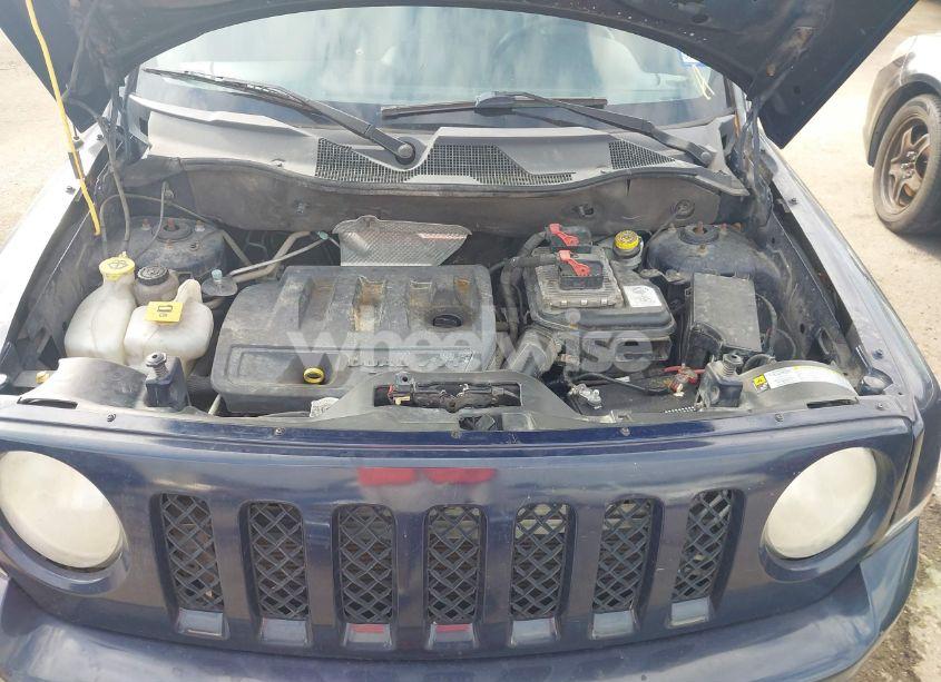 Photo 10 of 2013 Jeep Patriot LATITUDE (VIN 1C4NJRFBXDD101741)