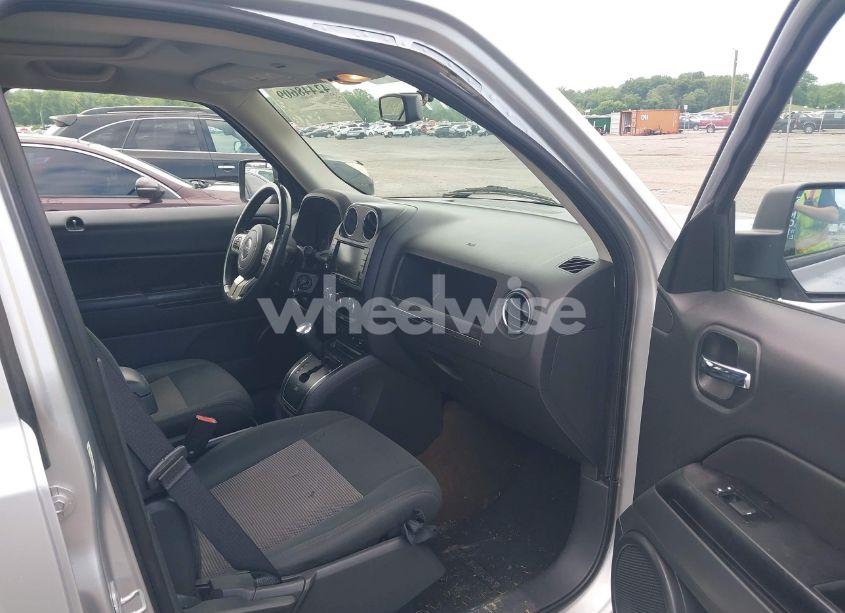 Photo 5 of 2013 Jeep Patriot LATITUDE (VIN 1C4NJRFBXDD263711)