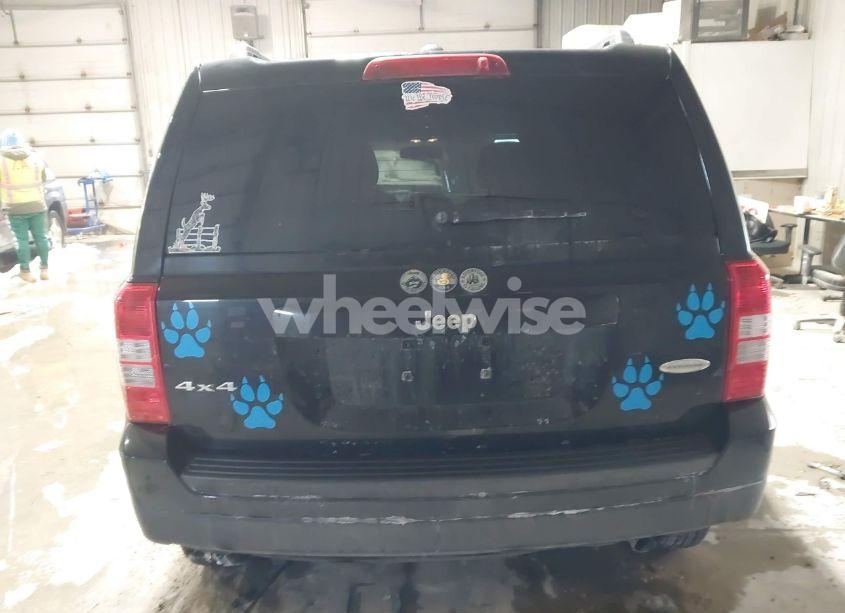 Photo 15 of 2014 Jeep Patriot LATITUDE (VIN 1C4NJRFBXED510937)