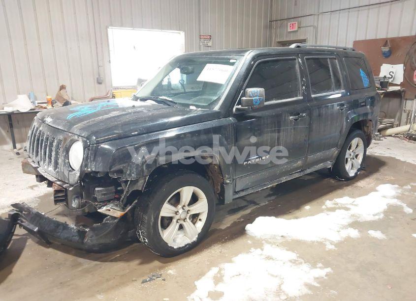 Photo 2 of 2014 Jeep Patriot LATITUDE (VIN 1C4NJRFBXED510937)