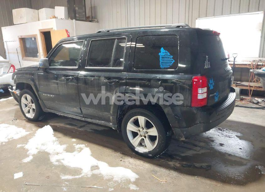 Photo 3 of 2014 Jeep Patriot LATITUDE (VIN 1C4NJRFBXED510937)