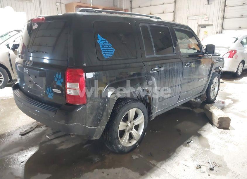 Photo 4 of 2014 Jeep Patriot LATITUDE (VIN 1C4NJRFBXED510937)