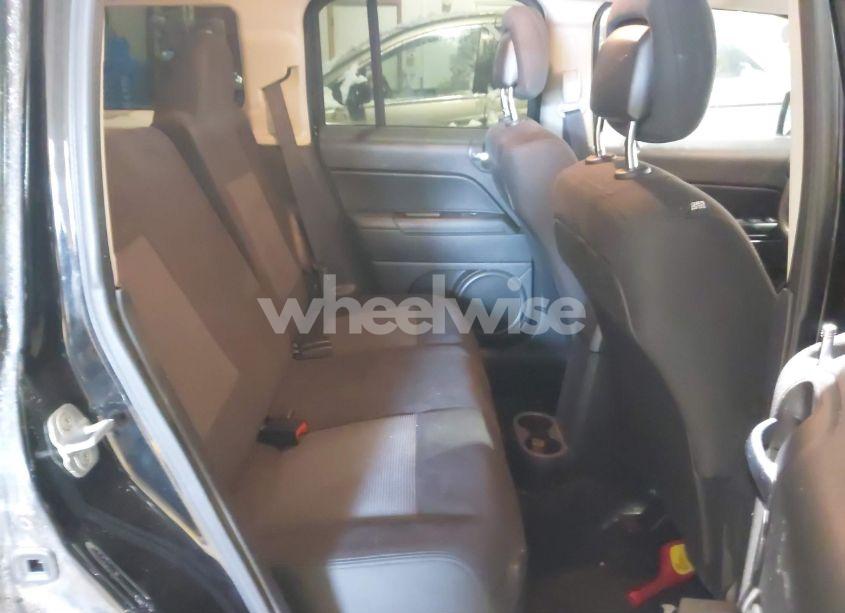 Photo 8 of 2014 Jeep Patriot LATITUDE (VIN 1C4NJRFBXED510937)