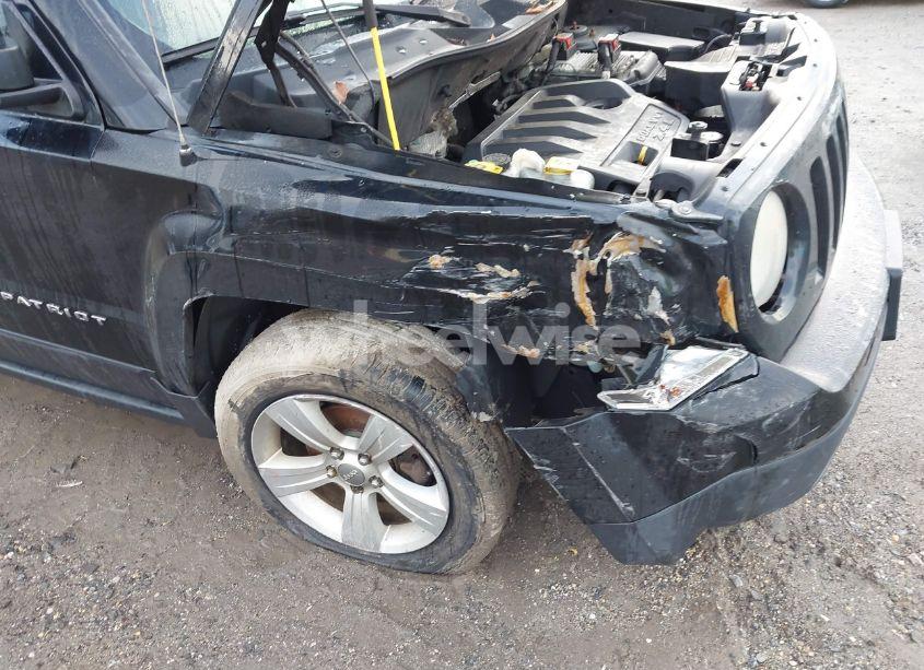 Photo 6 of 2014 Jeep Patriot LATITUDE (VIN 1C4NJRFBXED855532)